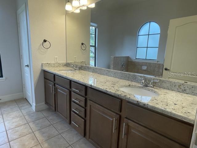 Building Photo - 506 Mirasol Cir