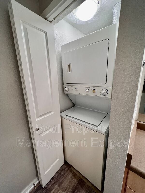 Building Photo - 16101 Bothell Everett Hwy