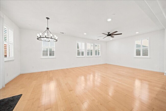 Building Photo - 15 Bannock Glen Pl