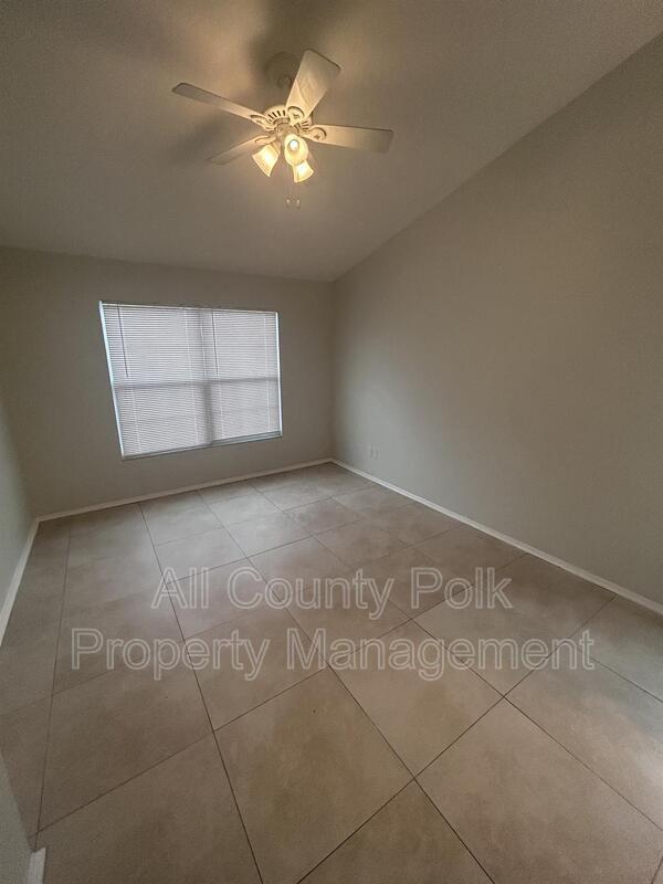 Building Photo - 1066 Sunshine Way