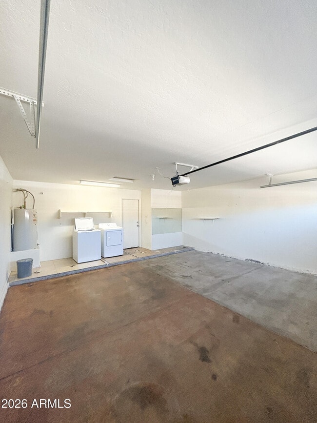 Building Photo - 25645 W Dunlap Rd