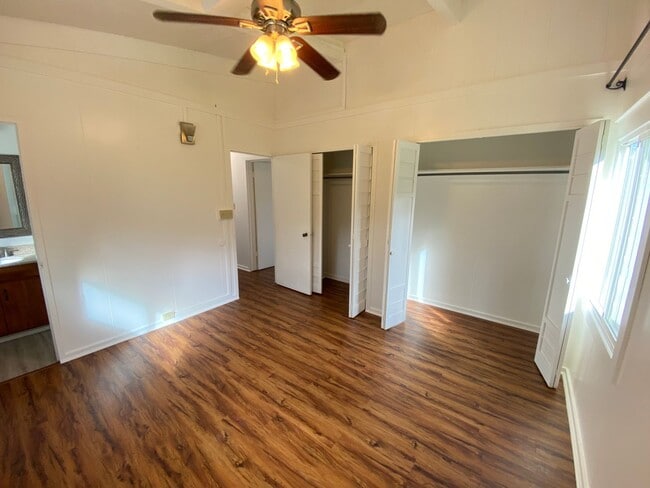Building Photo - 3 Bedroom, 1.5 Baths