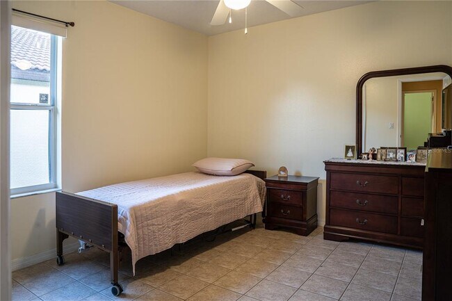 Building Photo - 2955 Marbella Dr