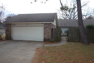 Building Photo - 6656 S Utica Pl