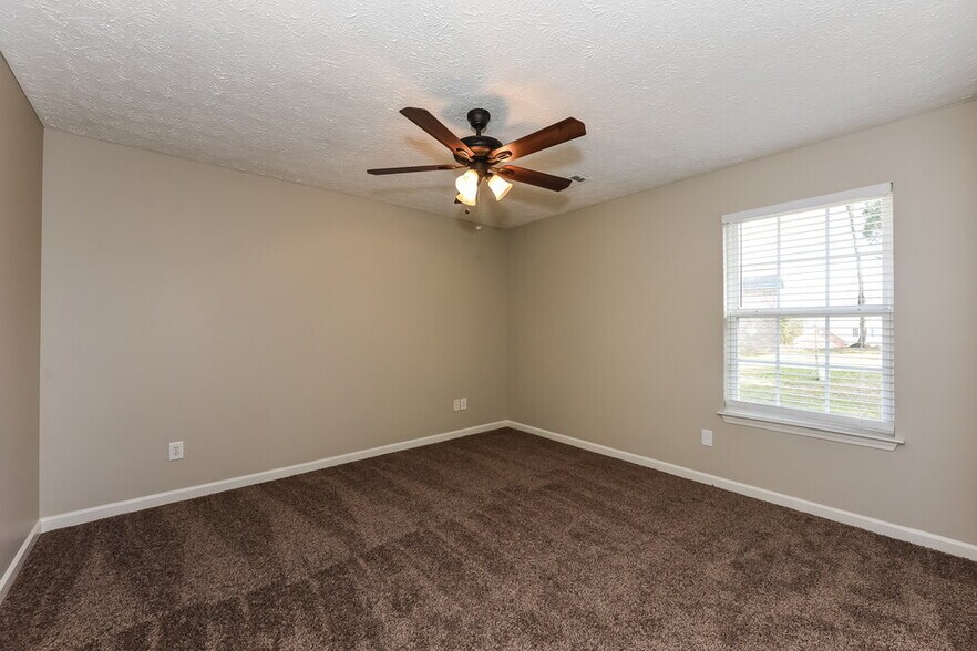 Building Photo - 3602 Sussex Ct