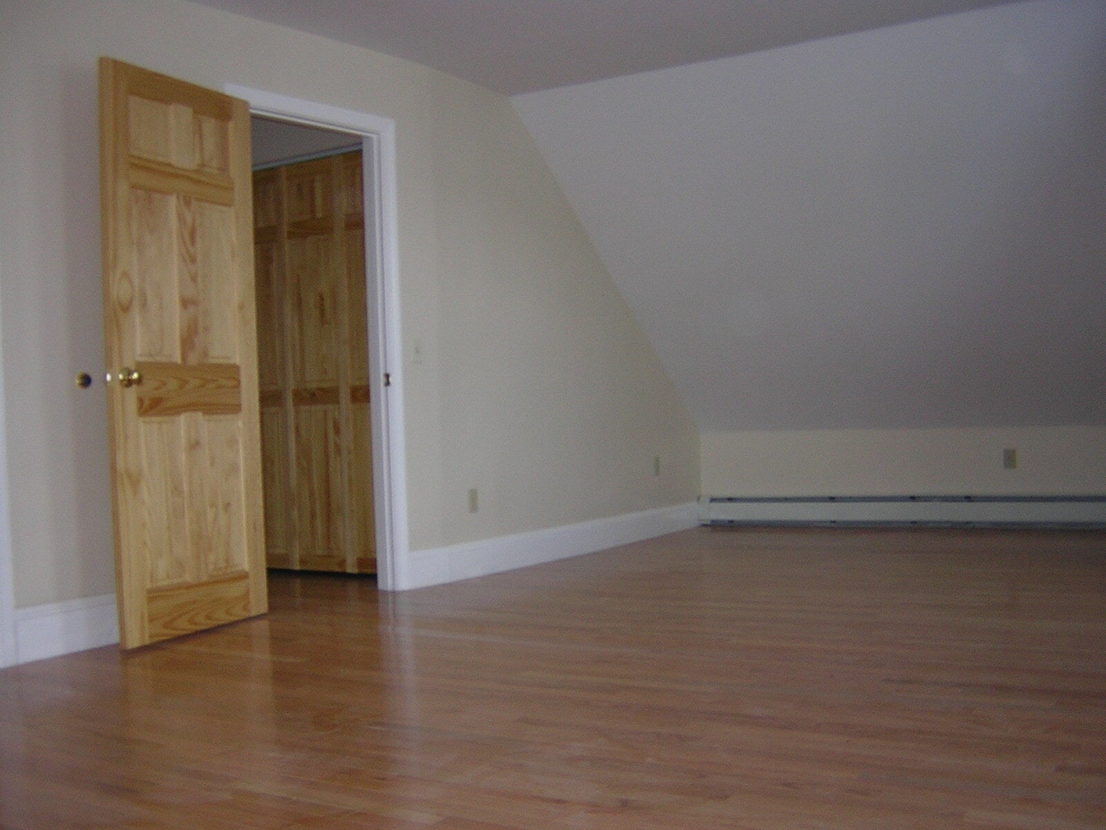 Building Photo - 55 University Ave