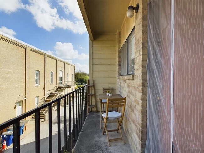 Building Photo - 3000 Guadalupe St