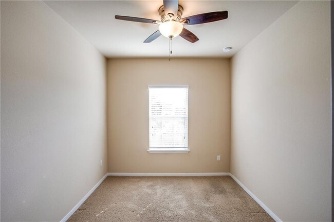 Building Photo - 607 Brashear Ln