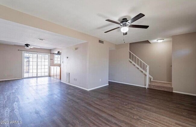 Building Photo - 6526 S McAllister Ave