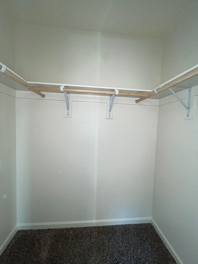 Building Photo - Brand new built! Available Now!