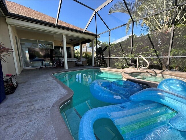 Building Photo - 4727 Spinnaker Dr