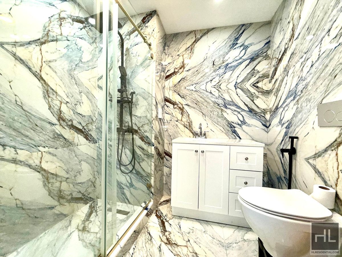 Building Photo - 63 AVENUE