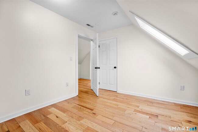 Building Photo - 693 Dixwell Ave