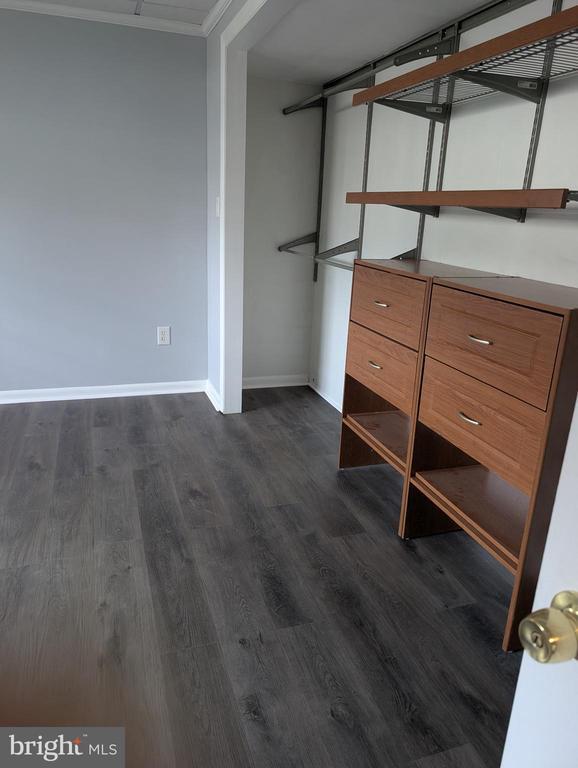 Building Photo - 5711 Berwyn Rd