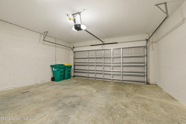 Building Photo - 59 Montecito Dr