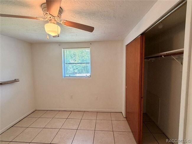 Building Photo - 28 N Davis St