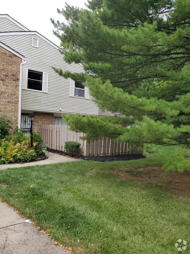 Building Photo - 8340 Woodall Dr