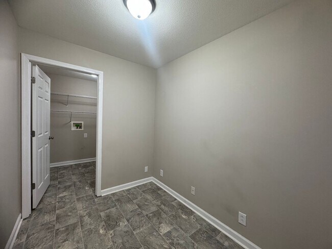 Building Photo - Beautiful Single Family Home