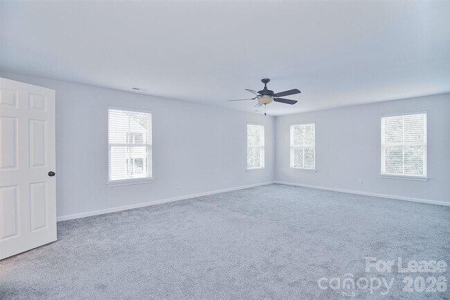 Building Photo - 5115 Chapel Chase Lane