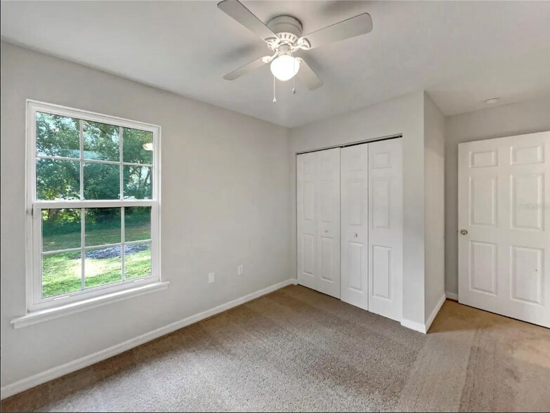 Building Photo - 1304 E Carolina Ave