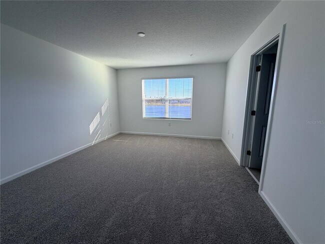 Building Photo - 9948 Red Canoe Aly