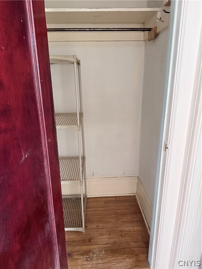 Building Photo - 2131 James St