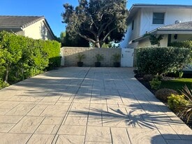 Building Photo - 19548 Los Alimos St