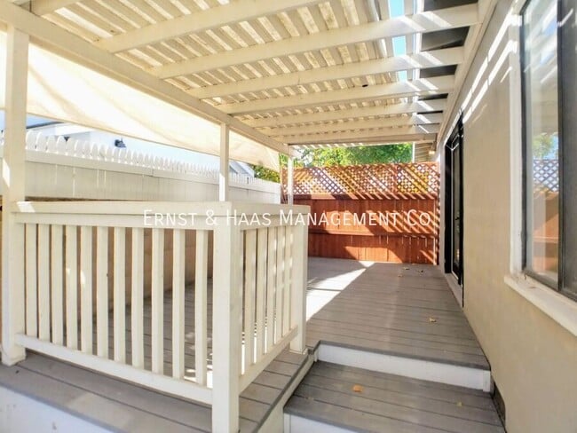 Building Photo - 3312 San Anseline Ave