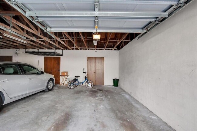 Building Photo - 3348 38th Way S
