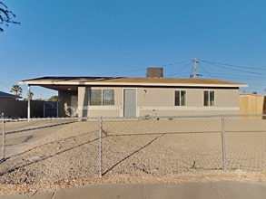 Building Photo - 49 Armstrong Cir