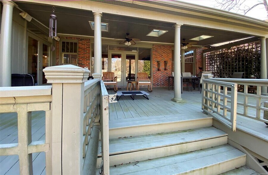 Building Photo - 377 Winthrop Ct