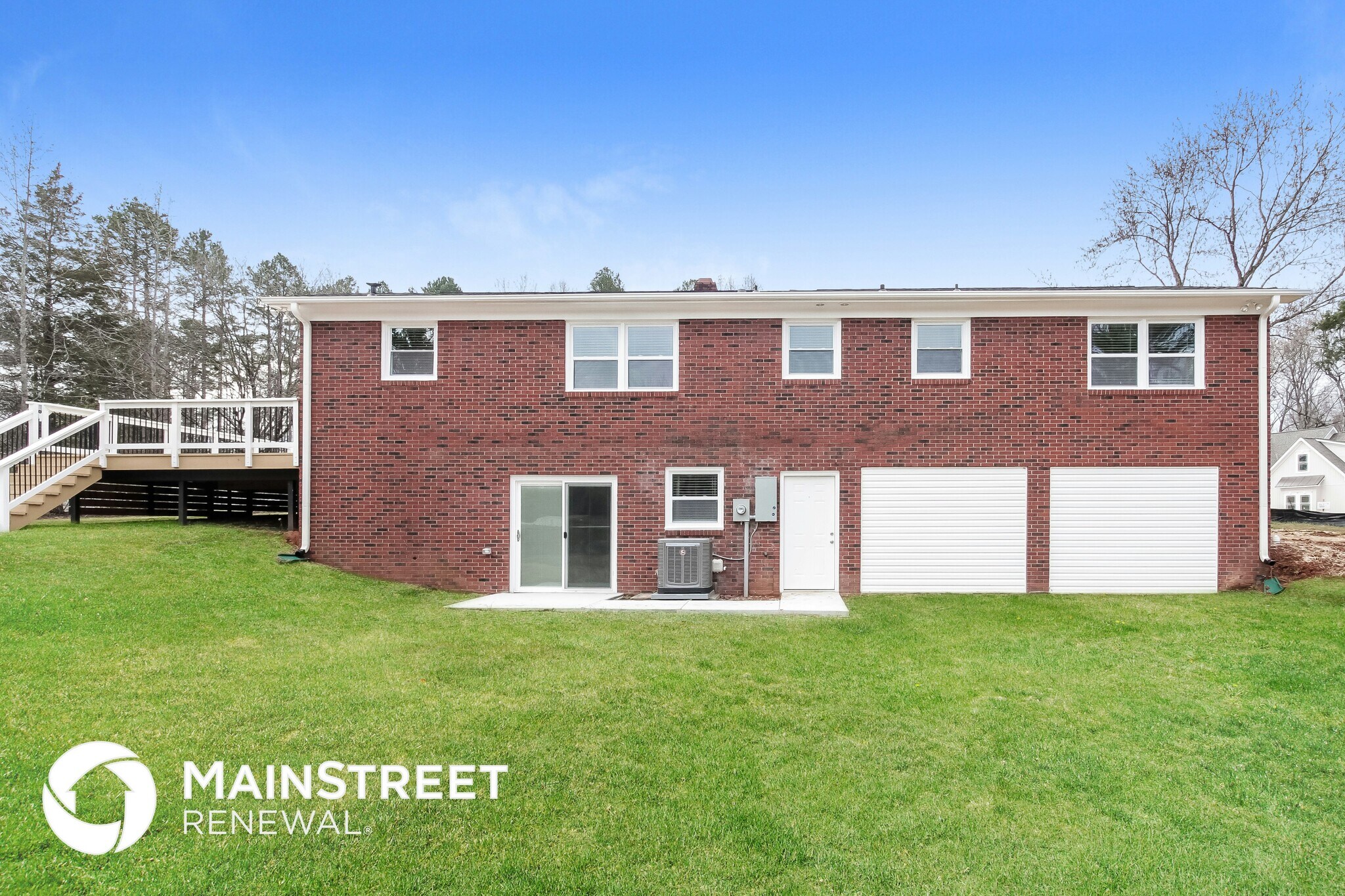 Building Photo - 2419 Winfield St