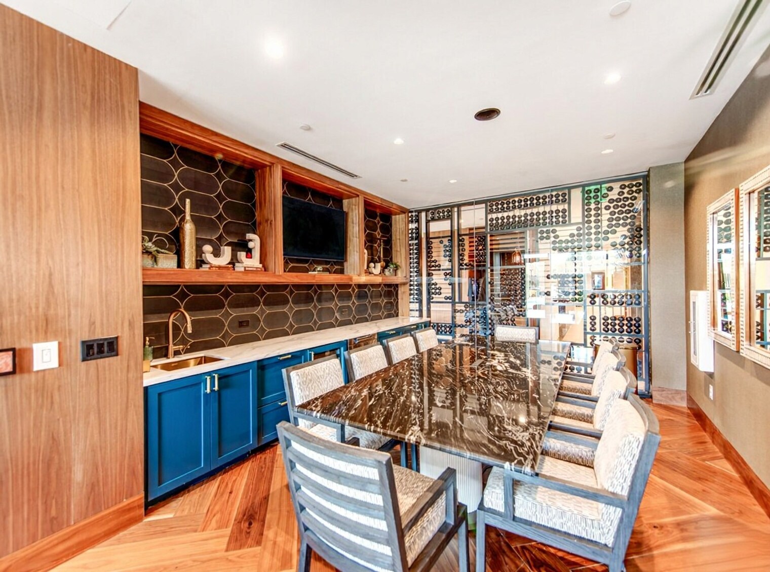 Building Photo - 14020 Stream Wy