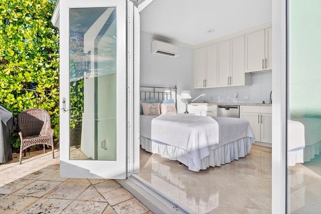 Building Photo - 107 E Inlet Dr