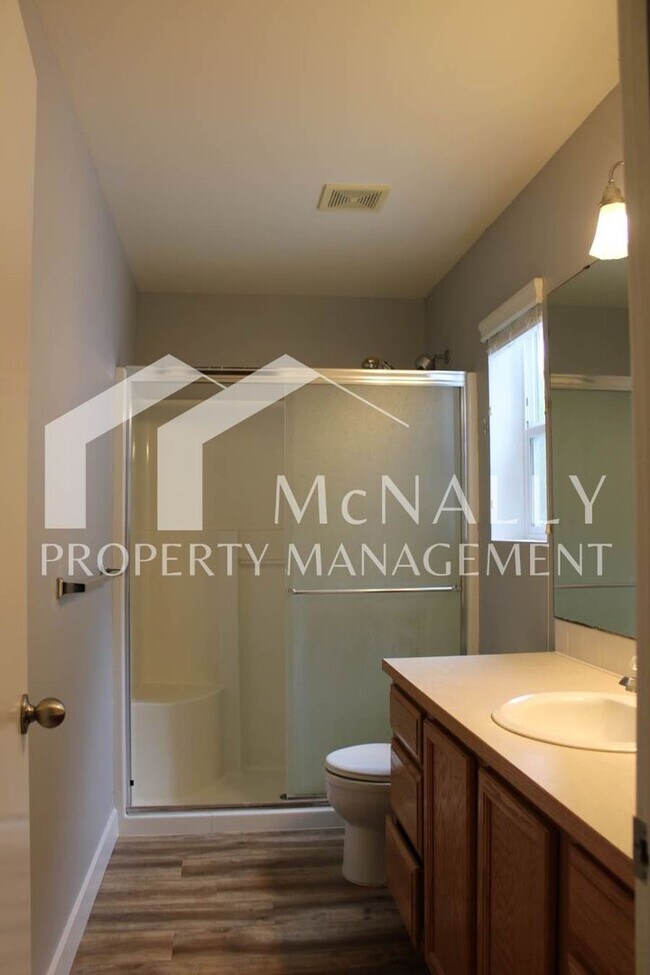 Building Photo - 7403 Larkspur Ct