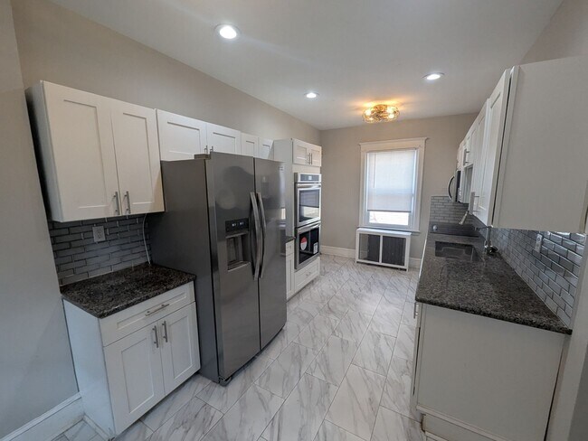 Building Photo - Detached Home - Oak Lane