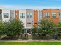 Building Photo - 2401 Crawford St