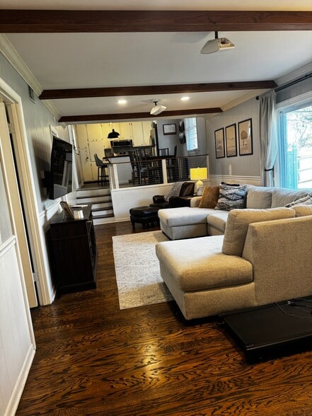 Building Photo - 5128 Brucewood Dr