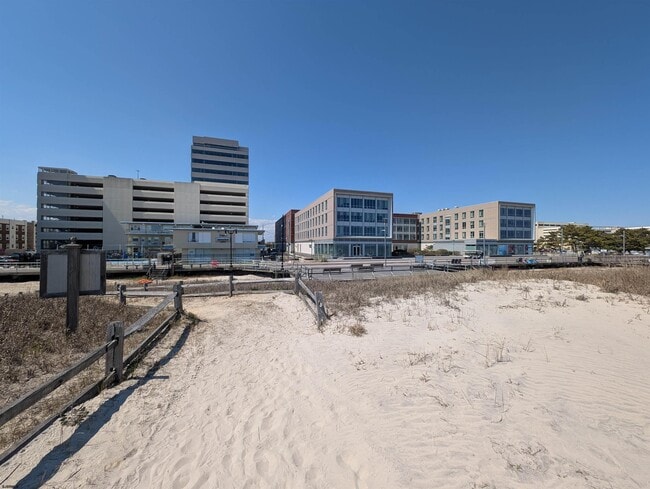 Building Photo - 3801 Boardwalk