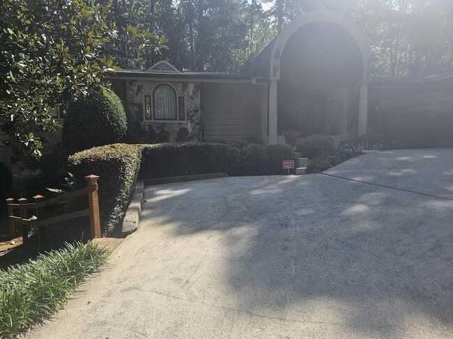 Building Photo - 6227 Mountain Brook Way NW