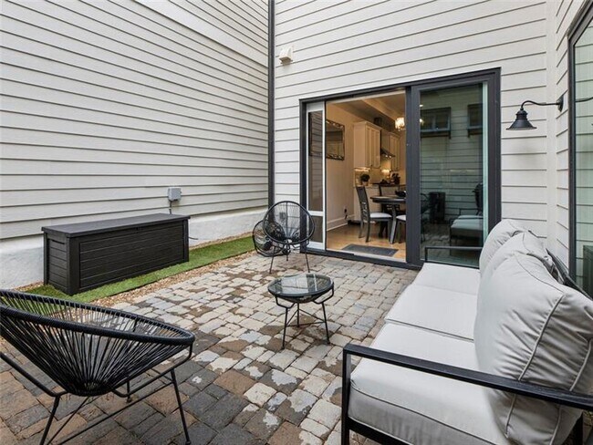 Building Photo - 775 Stickley Oak Way