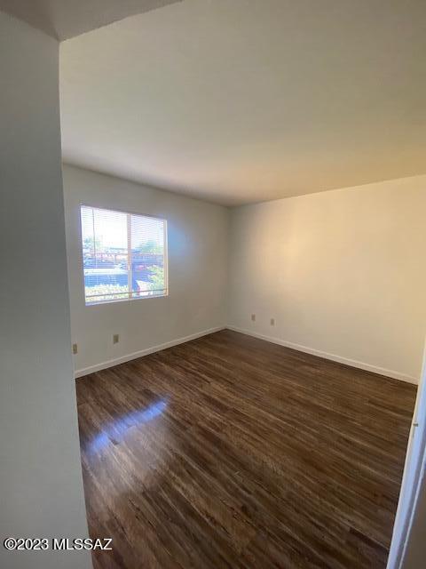 Building Photo - 1810 E Blacklidge Dr