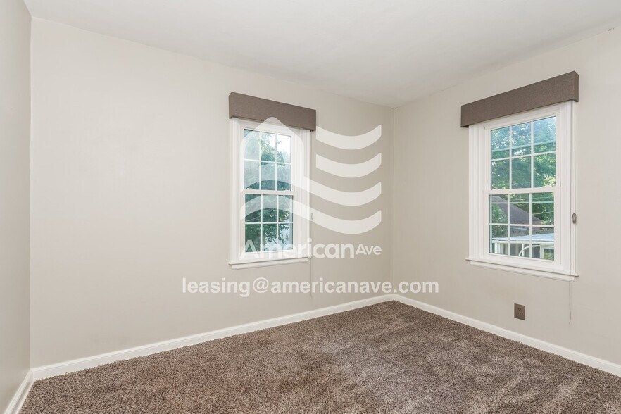 Building Photo - 1357 Philadelphia Dr