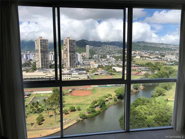 Primary Photo - 2211 Ala Wai Blvd