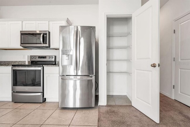 Building Photo - 1124 Merrill St