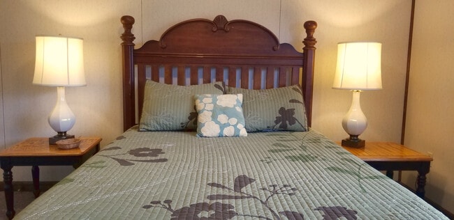 Master Bedroom - 524 Webbs Mill Rd