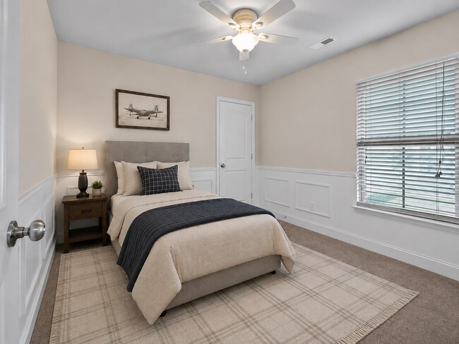 Building Photo - 6907 Breyerton Way SE