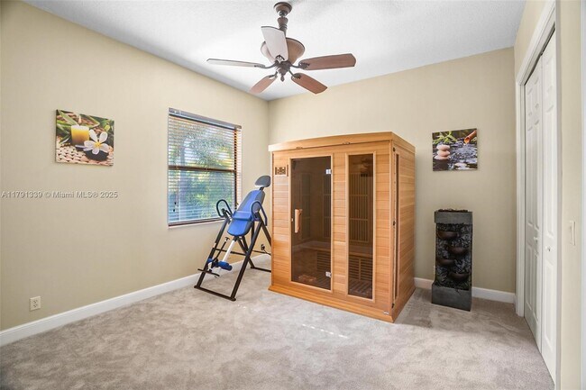 Building Photo - 3483 Collonade Dr