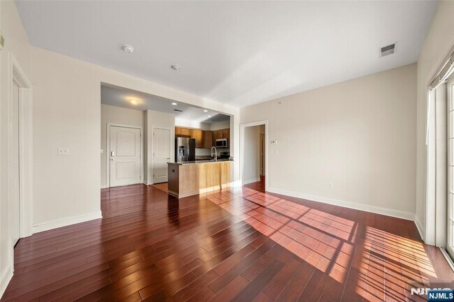 Building Photo - 2404 Windsor Park Ct