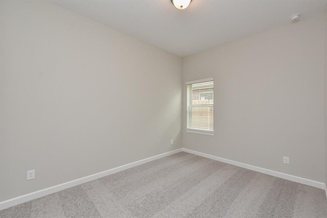 Building Photo - 11107 Bluewater Lagoon Cir